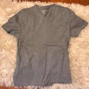 Basic grey v neck t shirt